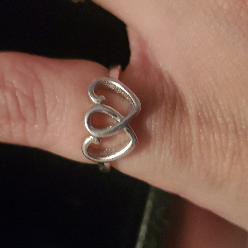 Ring - Picture 3 of 4